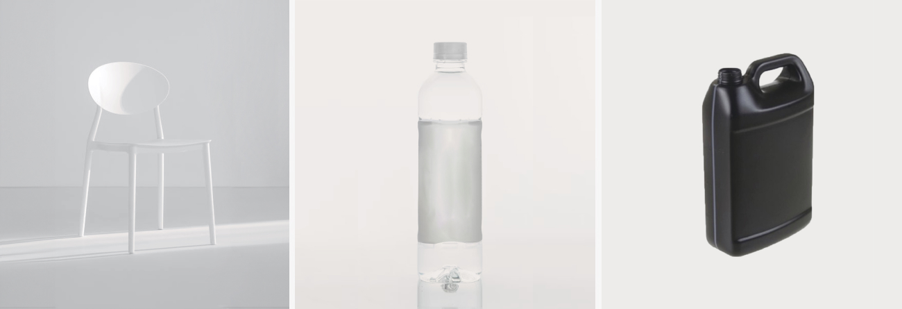 Sillas, botellas y contenedores de plástico se pueden reciclar.